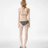 Bikini triangular Bikini triangular