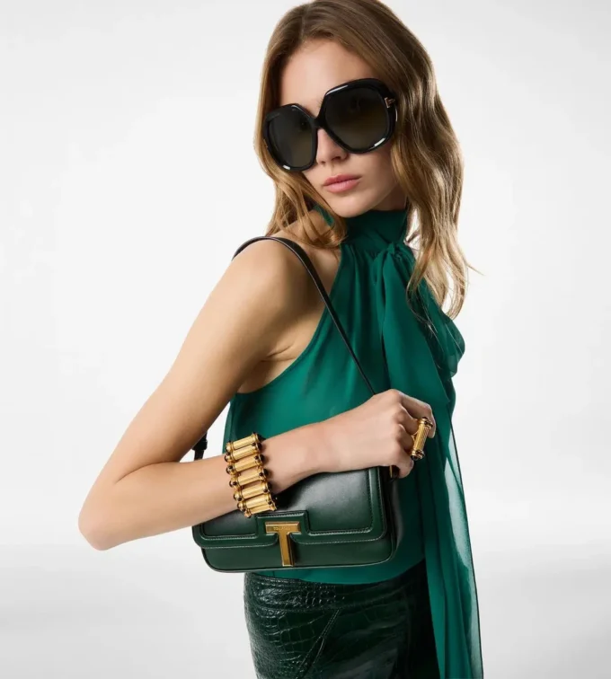 Blusa sin mangas con lavalier