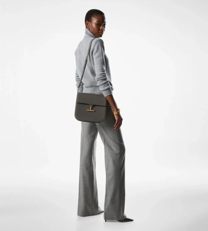 Bolso bandolera mediano Tara de piel granulada Bolso bandolera mediano Tara de piel granulada