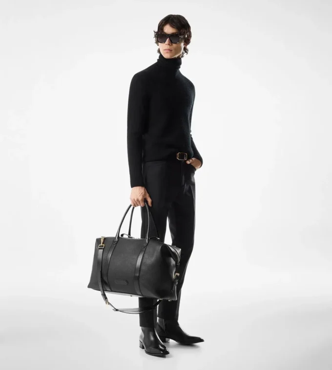 Bolso de viaje con hebilla lateral de piel lisa