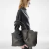 Bolso grande de hombro Alexander de piel natural granulada
