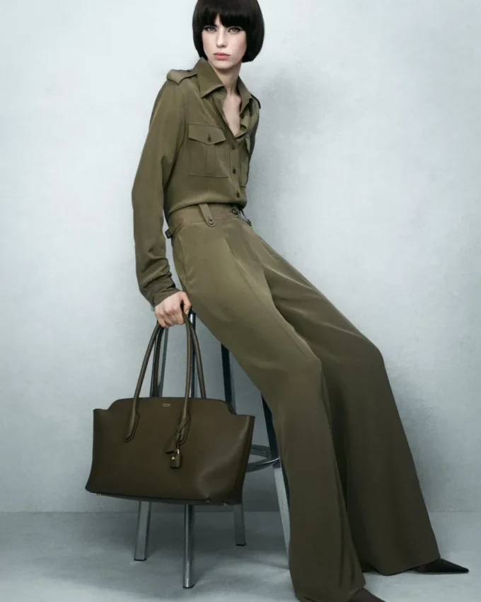 Bolso grande de hombro Alexander de piel natural granulada Bolso grande de hombro Alexander de piel natural granulada
