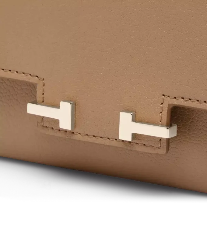 Cartera compacta Aube de piel granulada flexible Cartera compacta Aube de piel granulada flexible