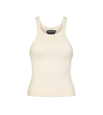Chaleco con detalle metálico en forma de T característico