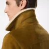 Chaqueta camionera con cuello de piel de oveja y ante cepillado Chaqueta camionera con cuello de piel de oveja y ante cepillado