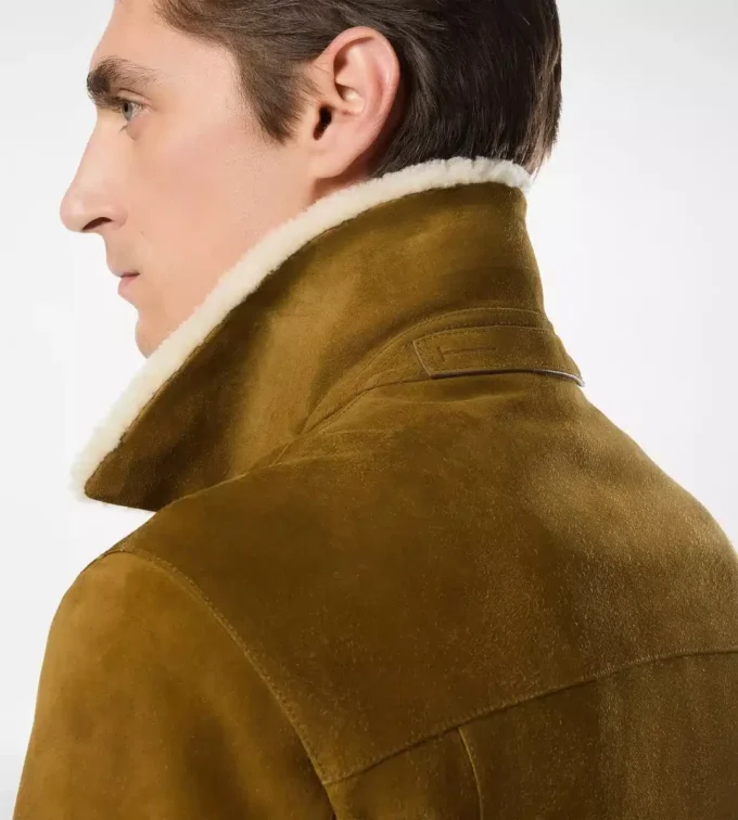 Chaqueta camionera con cuello de piel de oveja y ante cepillado Chaqueta camionera con cuello de piel de oveja y ante cepillado