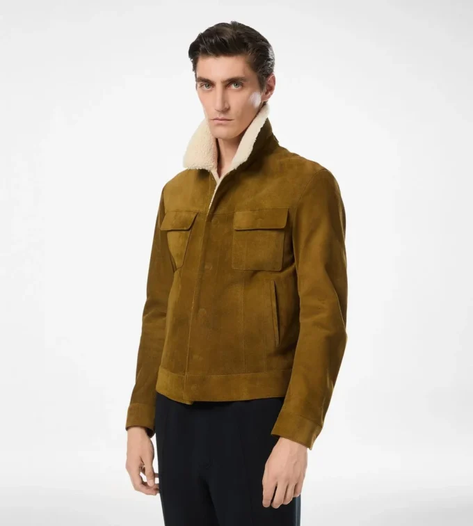 Chaqueta camionera con cuello de piel de oveja y ante cepillado Chaqueta camionera con cuello de piel de oveja y ante cepillado