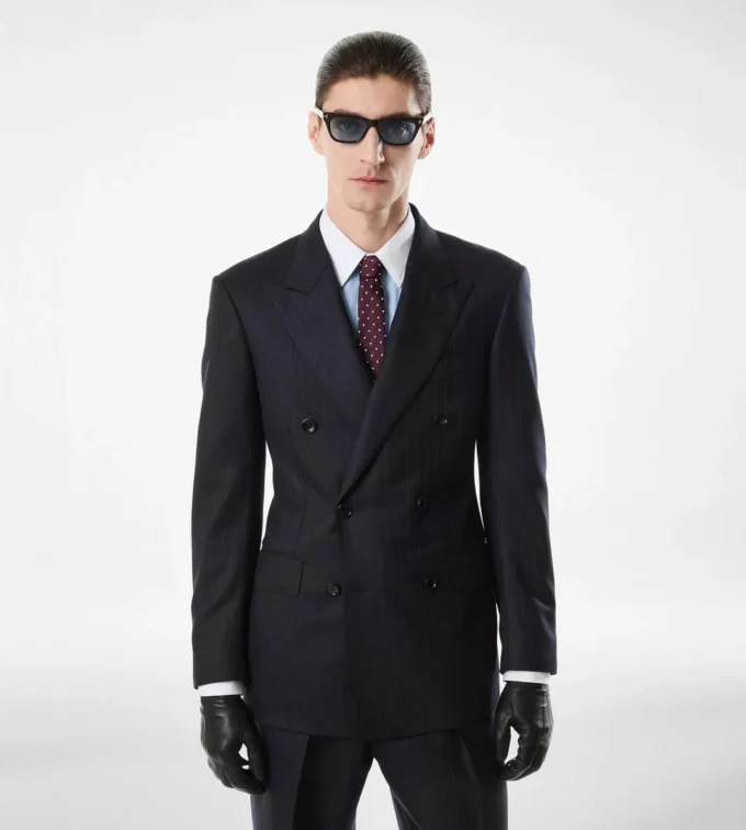 Chaqueta con rayas sutiles Chaqueta con rayas sutiles