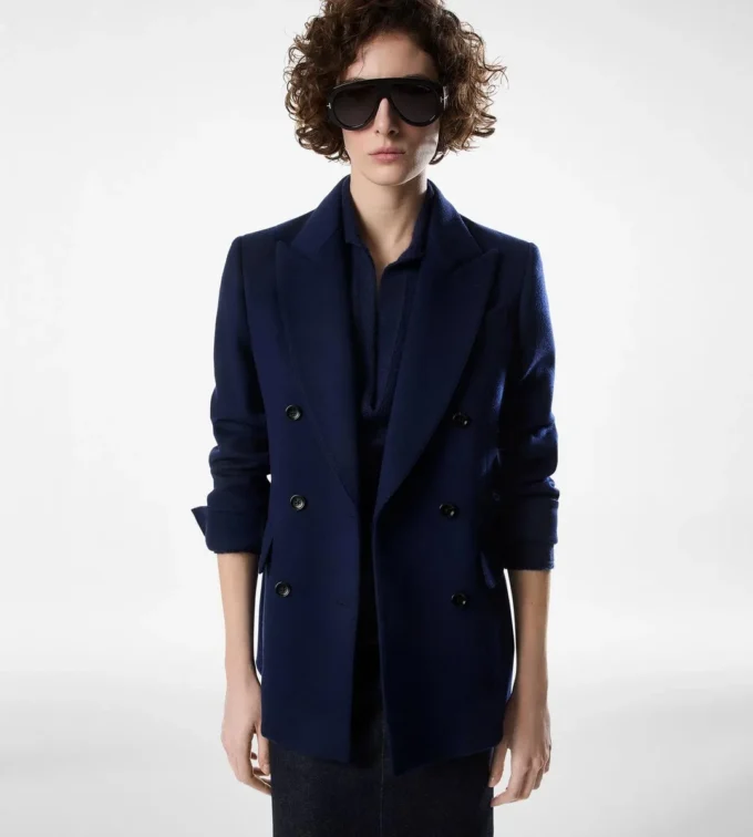 Chaqueta cruzada con cuello interior de piel Chaqueta cruzada con cuello interior de piel