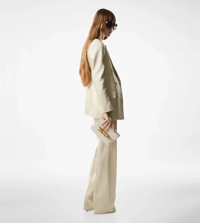Chaqueta cruzada «Wallis» de seda y sarga de lana Chaqueta cruzada «Wallis» de seda y sarga de lana
