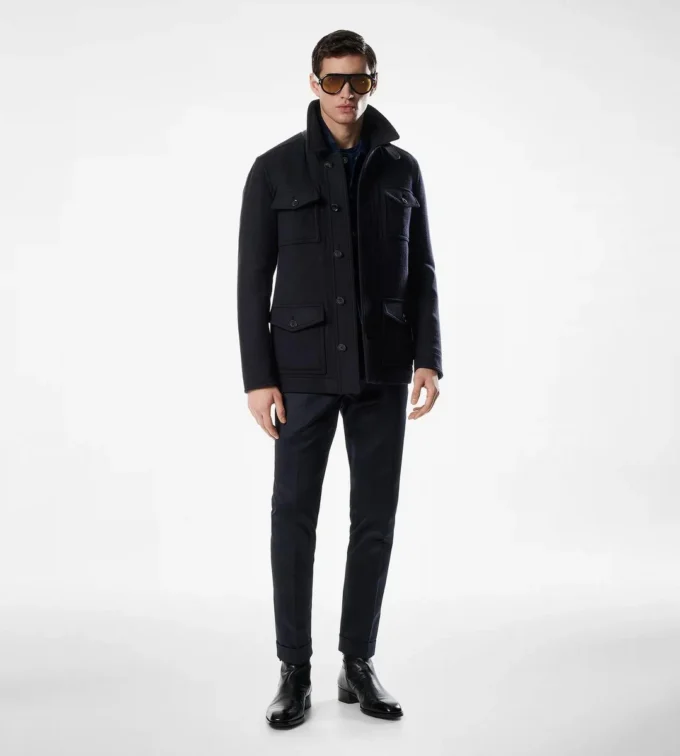 Chaqueta de cuatro bolsillos con doble cremallera y tejido de sarga Chaqueta de cuatro bolsillos con doble cremallera y tejido de sarga
