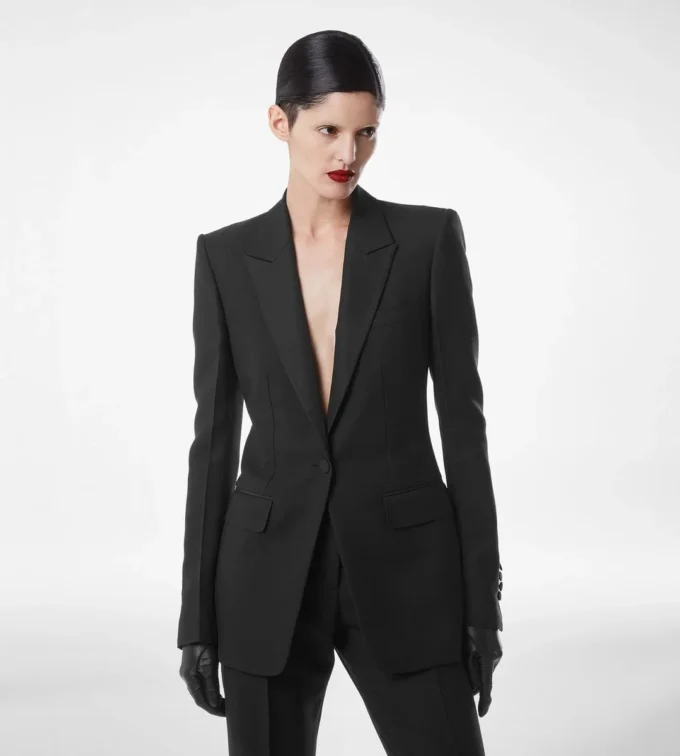 Chaqueta de esmoquin de lana y seda con botonadura sencilla Chaqueta de esmoquin de lana y seda con botonadura sencilla