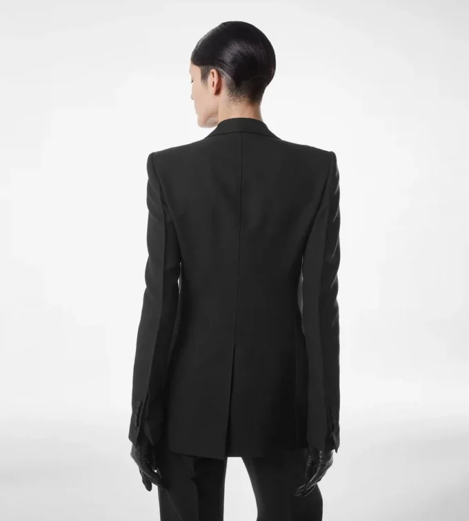 Chaqueta de esmoquin de lana y seda con botonadura sencilla Chaqueta de esmoquin de lana y seda con botonadura sencilla