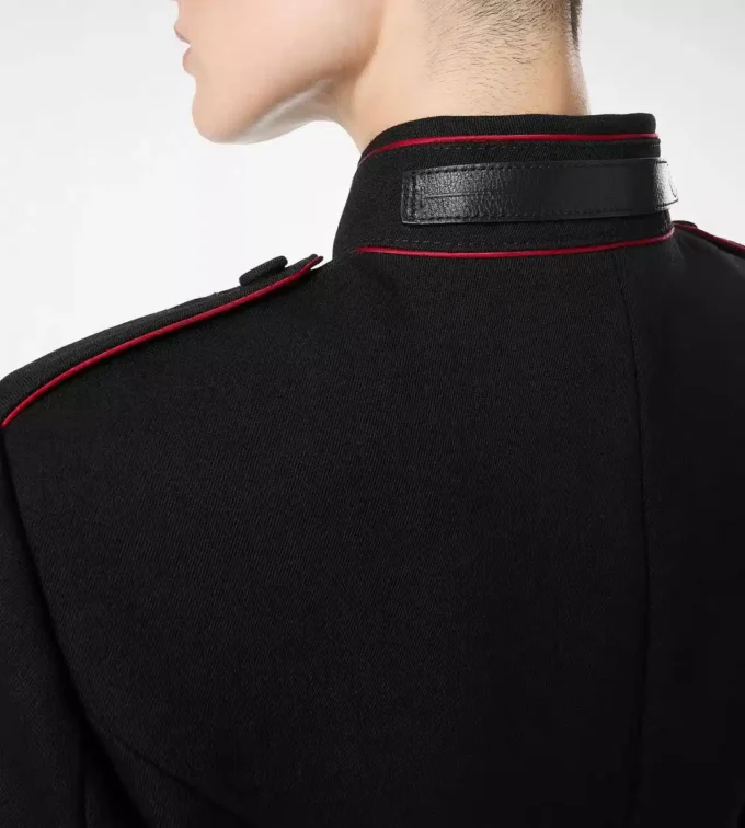 Chaqueta de oficial de gabardina de lana con ribetes Chaqueta de oficial de gabardina de lana con ribetes