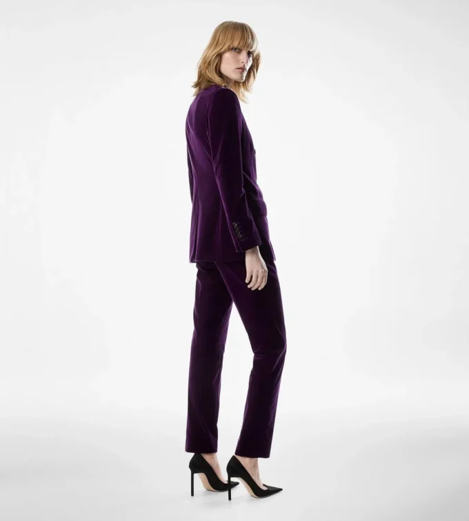 Chaqueta de terciopelo con solapas en pico y doble botonadura de Wallis Chaqueta de terciopelo con solapas en pico y doble botonadura de Wallis