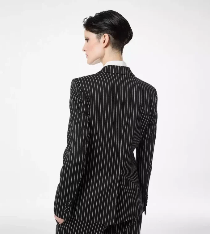 Chaqueta de un solo pecho de lana y algodón a rayas Barathea Chaqueta de un solo pecho de lana y algodón a rayas Barathea