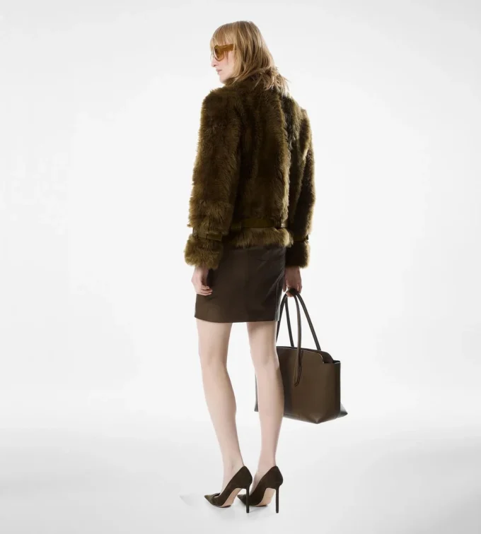 Chaqueta tipo blouson de piel con detalles de cuero Chaqueta tipo blouson de piel con detalles de cuero
