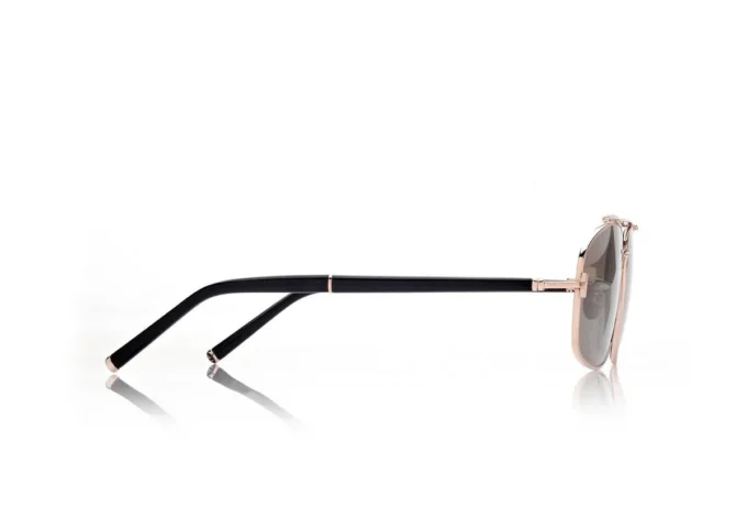 Gafas de sol Navigator de titanio y cuerno Gafas de sol Navigator de titanio y cuerno