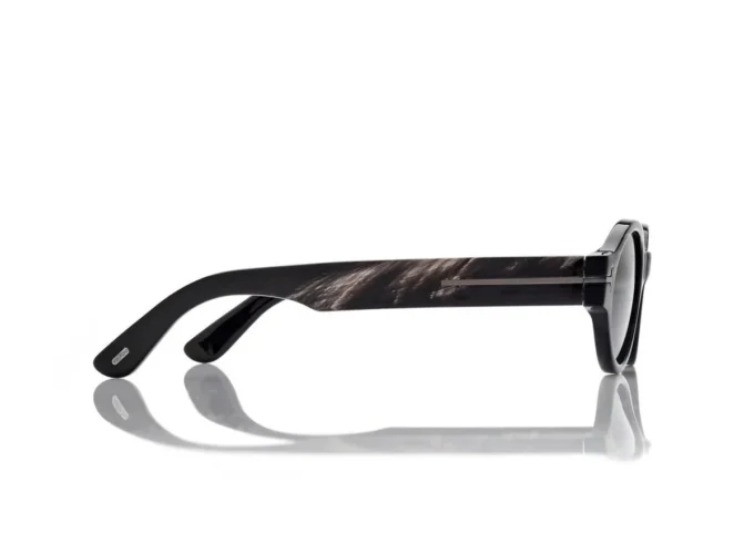 Gafas de sol ovaladas de cuerno Gafas de sol ovaladas de cuerno