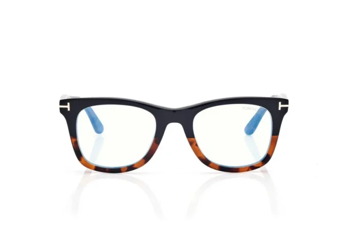 Gafas ópticas cuadradas con filtro azul y gafas de sol acoplables Gafas ópticas cuadradas con filtro azul y gafas de sol acoplables