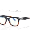 Gafas ópticas cuadradas con filtro azul y gafas de sol acoplables Gafas ópticas cuadradas con filtro azul y gafas de sol acoplables