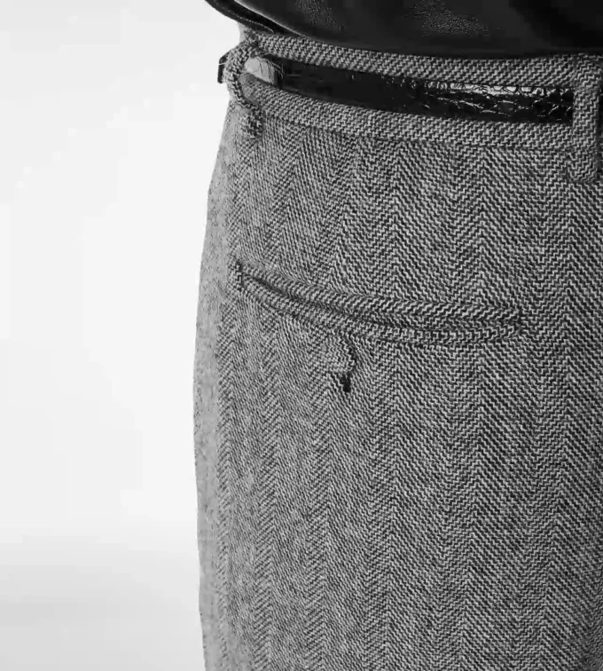 Pantalón doble dividible con diseño en espiga de piel de tiburón Pantalón doble dividible con diseño en espiga de piel de tiburón