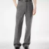 Pantalón doble dividible con diseño en espiga de piel de tiburón Pantalón doble dividible con diseño en espiga de piel de tiburón
