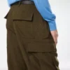 Pantalones cargo de lana, cachemira y seda Pantalones cargo de lana, cachemira y seda