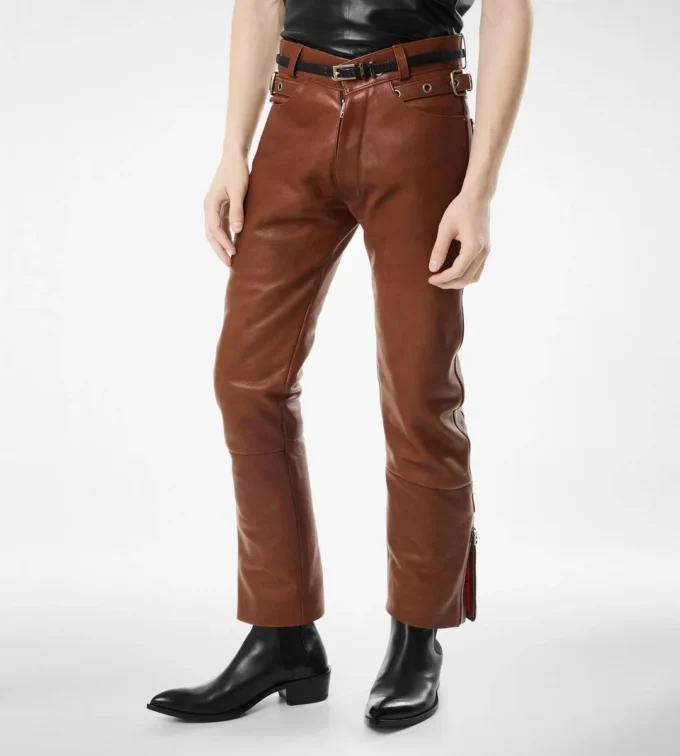 Pantalones moteros de piel de búfalo granulada Pantalones moteros de piel de búfalo granulada