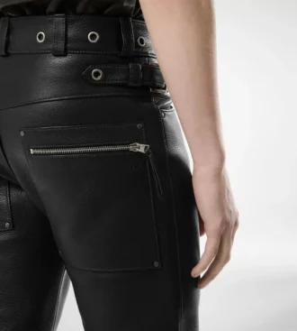 Pantalones moteros de piel granulada