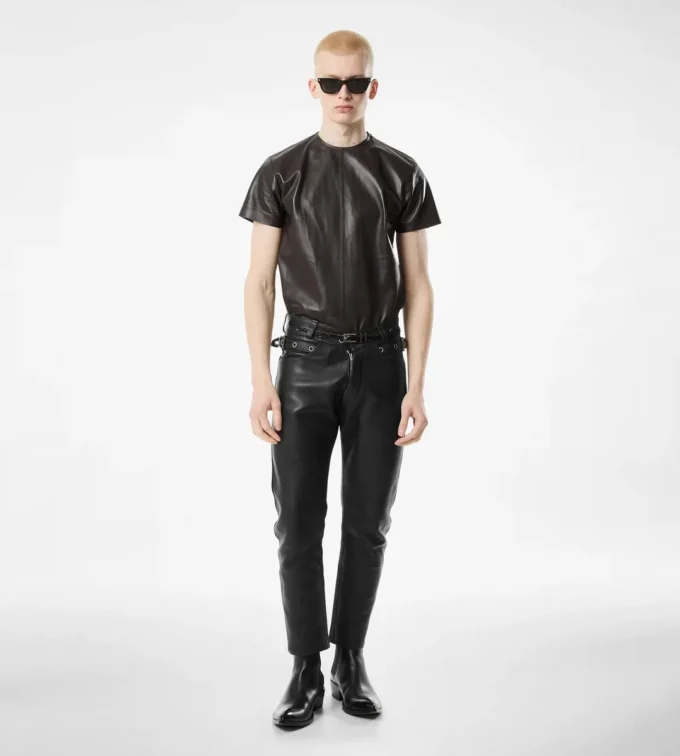 Pantalones moteros de piel granulada Pantalones moteros de piel granulada