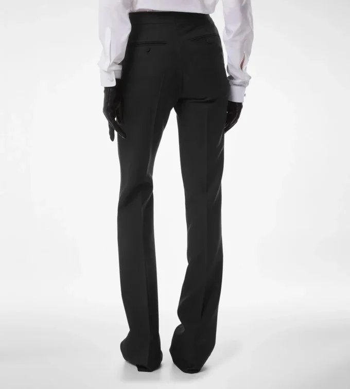Pantalones rectos de esmoquin entallados de mezcla de lana y seda Pantalones rectos de esmoquin entallados de mezcla de lana y seda