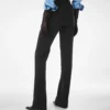 Pantalones rectos entallados de mezcla de lana y seda Pantalones rectos entallados de mezcla de lana y seda