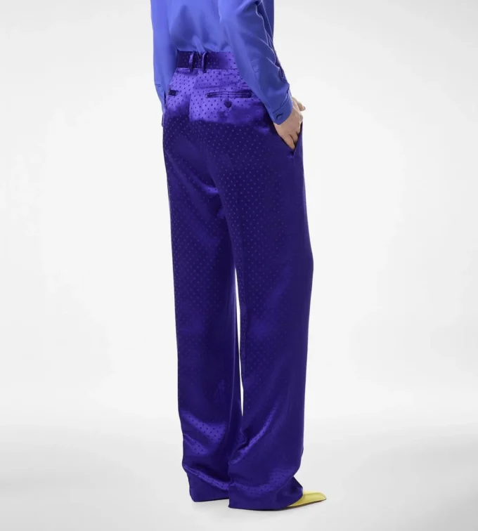 Pantalones rectos plisados con jacquard de lunares Pantalones rectos plisados con jacquard de lunares