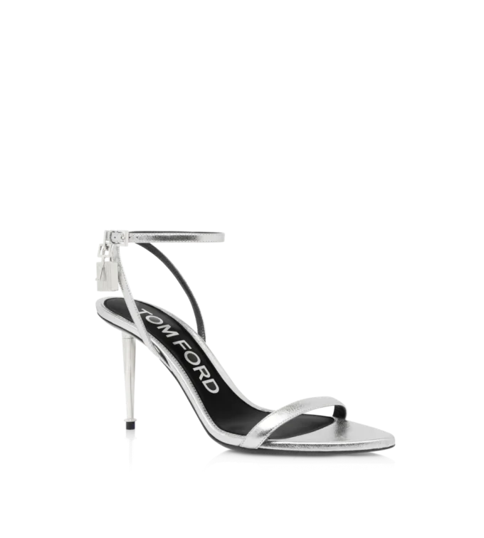 Sandalias con cierre de napa laminada