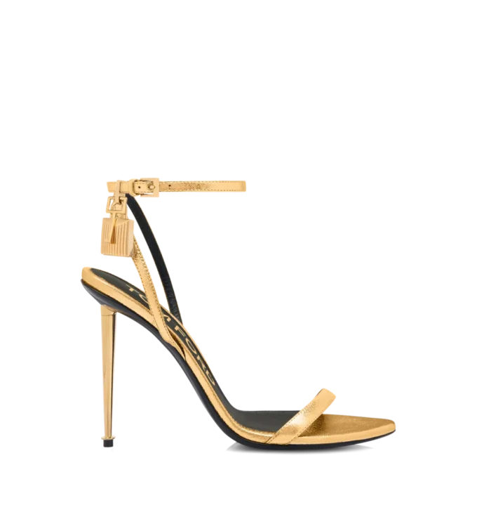 Sandalias puntiagudas sin talón con candado de piel napa laminada Sandalias puntiagudas sin talón con candado de piel napa laminada