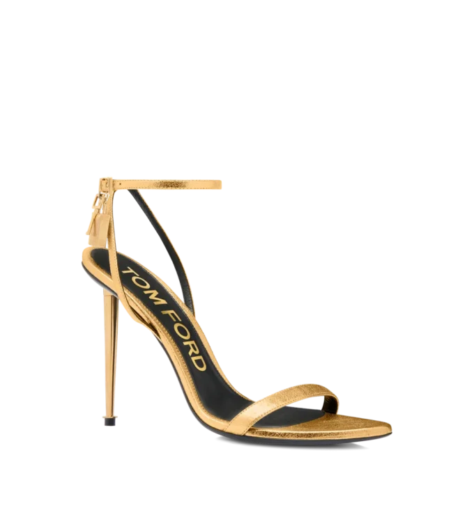 Sandalias puntiagudas sin talón con candado de piel napa laminada Sandalias puntiagudas sin talón con candado de piel napa laminada