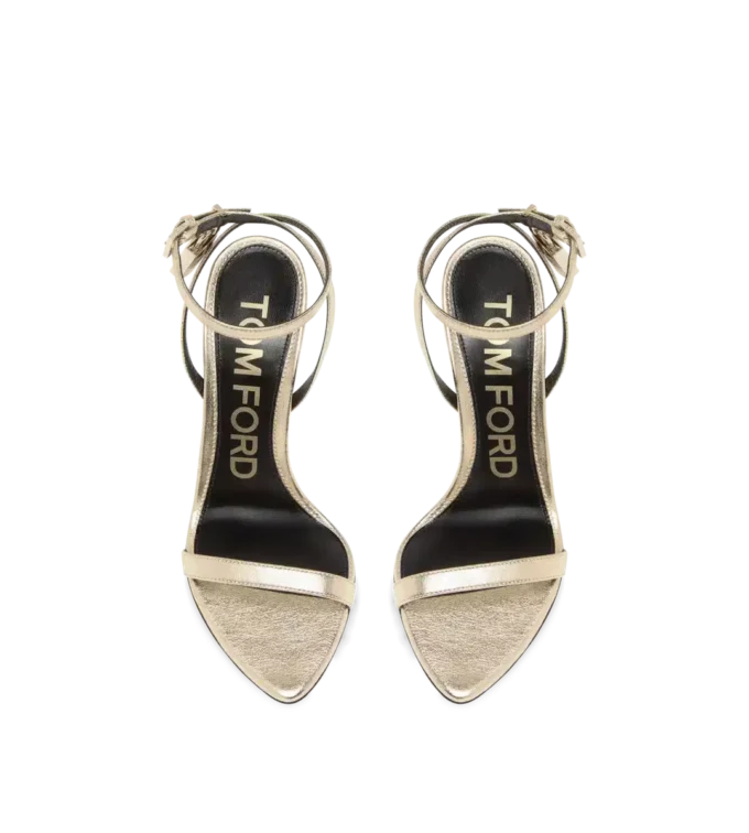 Sandalias puntiagudas sin talón con candado de piel napa laminada Sandalias puntiagudas sin talón con candado de piel napa laminada