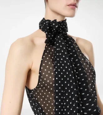 Top lavallière con cuello halter de georgette de seda con lunares y detalle plisado