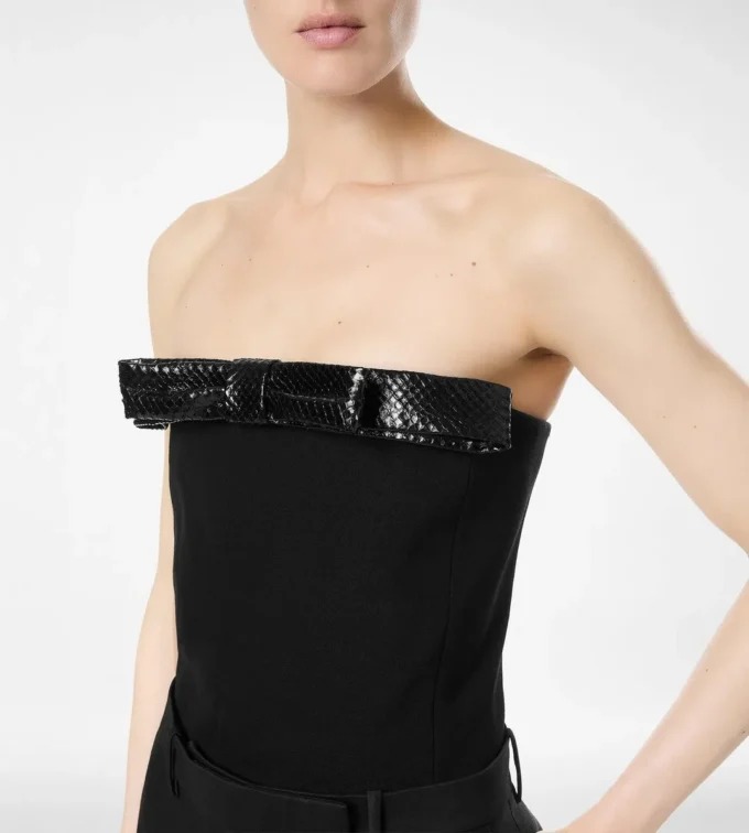 Top sin tirantes con detalle de lazo Top sin tirantes con detalle de lazo