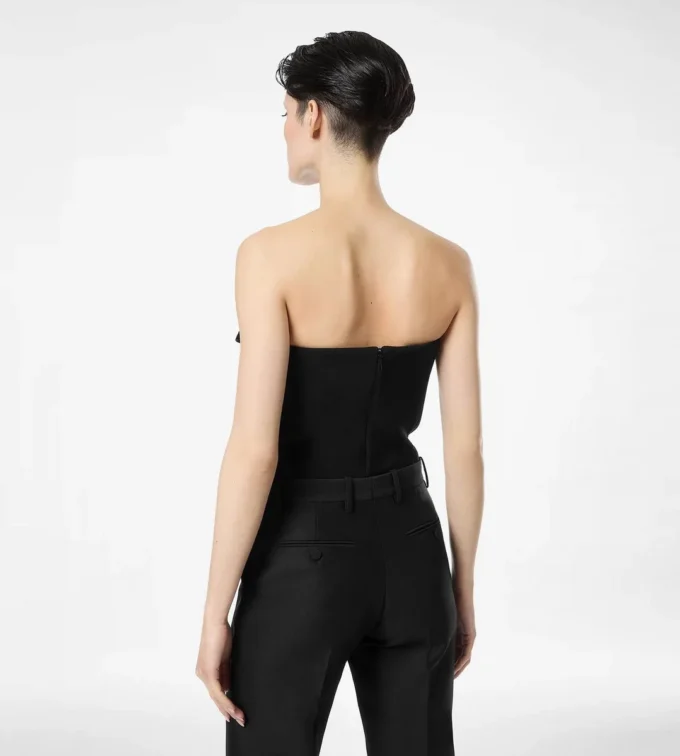 Top sin tirantes con detalle de lazo Top sin tirantes con detalle de lazo