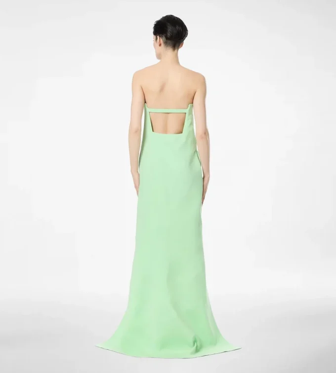 Vestido de cóctel asimétrico sin tirantes de seda elástica doble georgette Vestido de cóctel asimétrico sin tirantes de seda elástica doble georgette