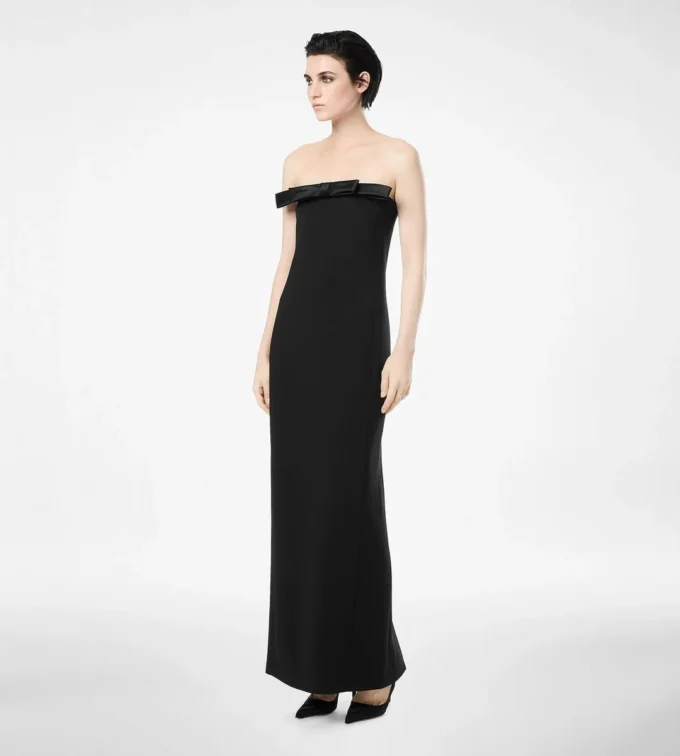 Vestido de cóctel sin tirantes de crepé pesado y satén Envers con detalle de lazo Vestido de cóctel sin tirantes de crepé pesado y satén Envers con detalle de lazo