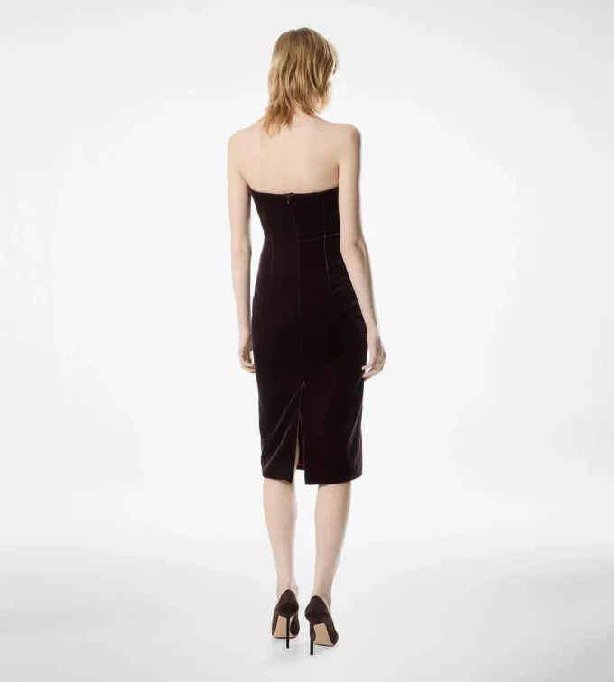 Vestido de cóctel sin tirantes de terciopelo Vestido de cóctel sin tirantes de terciopelo