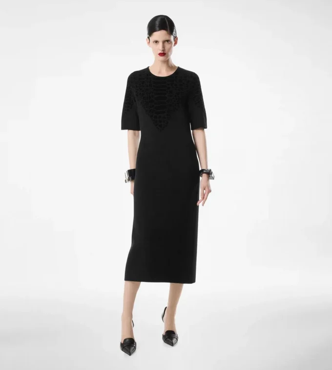 Vestido de cuello redondo de seda chenilla con relieve de pitón Vestido de cuello redondo de seda chenilla con relieve de pitón