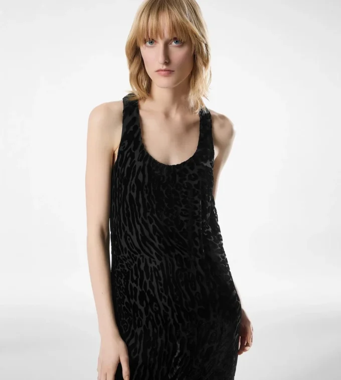 Vestido de noche con espalda nadadora