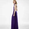 Vestido largo con cuello halter, bolsillos y espalda abierta Vestido largo con cuello halter, bolsillos y espalda abierta