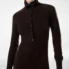 Vestido largo de cachemira con cuello alto abierto Vestido largo de cachemira con cuello alto abierto