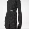 Vestido largo de manga larga de seda estampada con detalles de cuero Vestido largo de manga larga de seda estampada con detalles de cuero