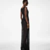 Vestido sin mangas con cuello redondo